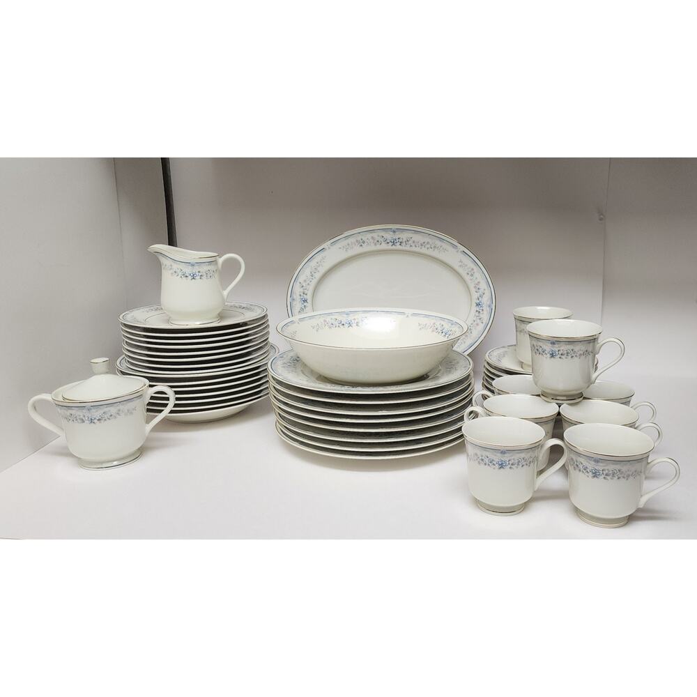 Nikita Vintage Fine Porcelain China Set 47 Pieces Dinnerware/Servingware